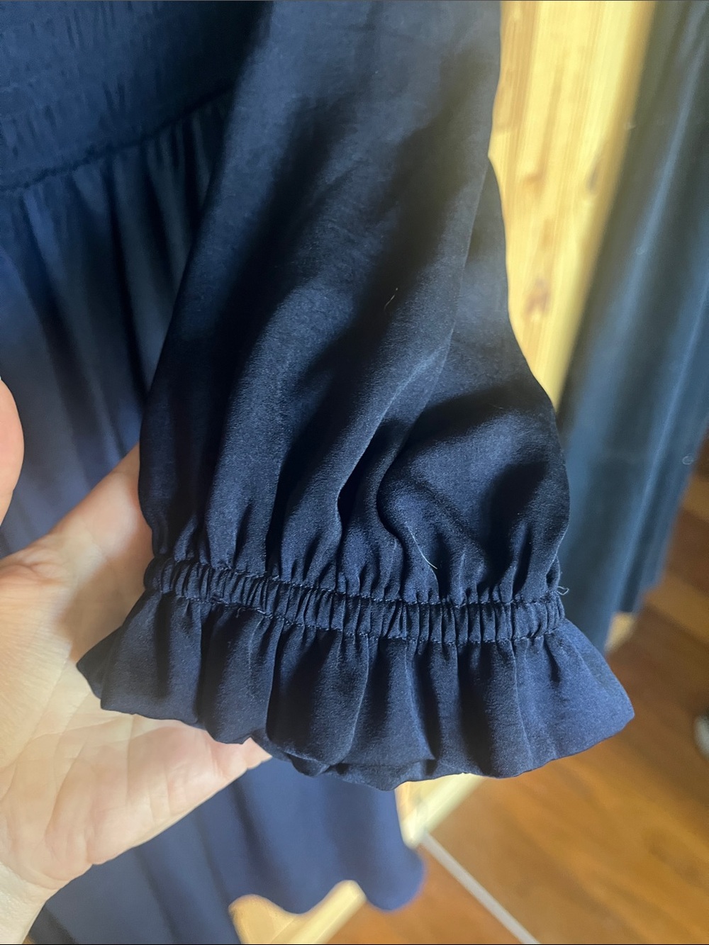 GAP Smocked Square-Neck Long Sleeve Navy Midi Dress (size M) - Picture 6 of 9